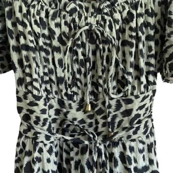 Petal & Pup Remy Dress Emerald Size 8 Animal Print Off The Shoulder Ruffle Midi - Picture 13 of 15